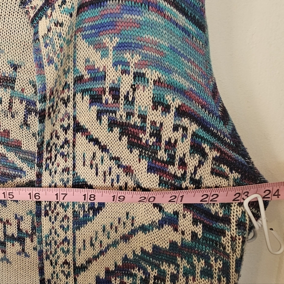 Aztec Pattern Cardigan - Picture 3 of 8